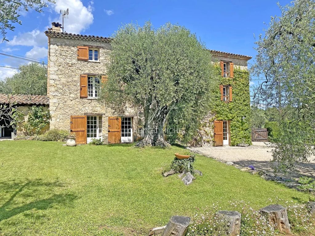 Achat maison à vendre 2 chambres 120 m² - Le Rouret