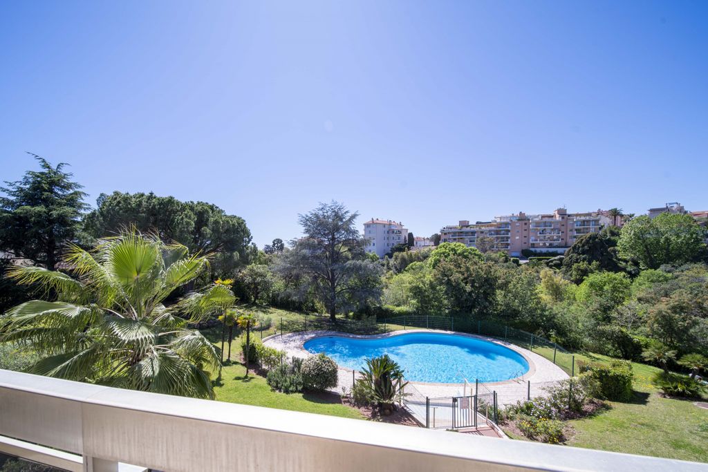 Achat appartement à vendre 3 pièces 73 m² - Cannes