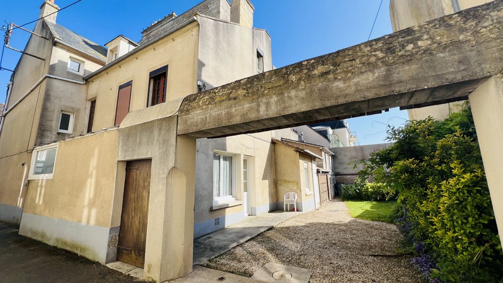 Achat maison à vendre 5 chambres 175 m² - Caen
