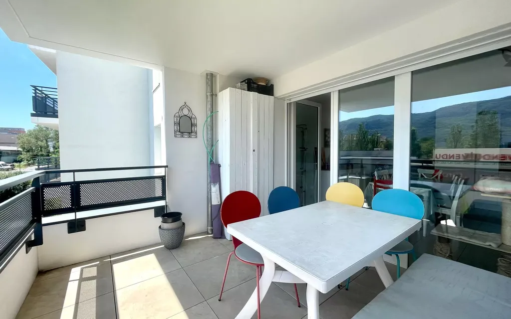 Achat appartement à vendre 3 pièces 66 m² - Montagny-les-Lanches