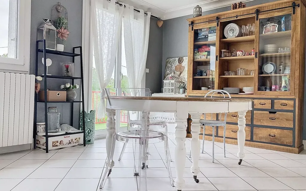 Achat maison à vendre 4 chambres 121 m² - Montluçon