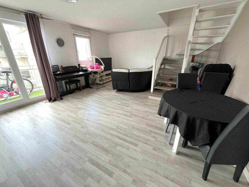 Achat appartement 4 pièce(s) Cergy