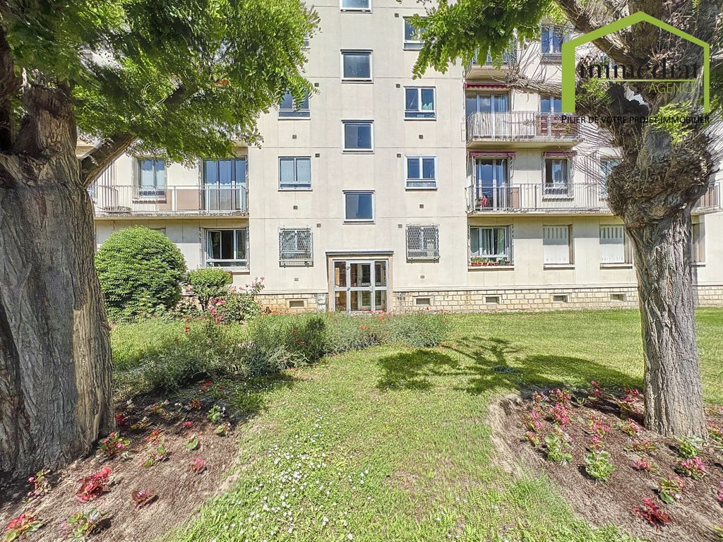 Achat appartement à vendre 3 pièces 52 m² - Rueil-Malmaison