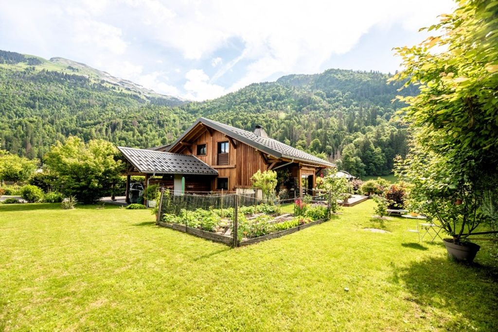 Achat maison à vendre 3 chambres 169 m² - Samoëns