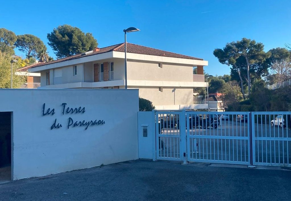 Achat studio à vendre 27 m² - La Ciotat