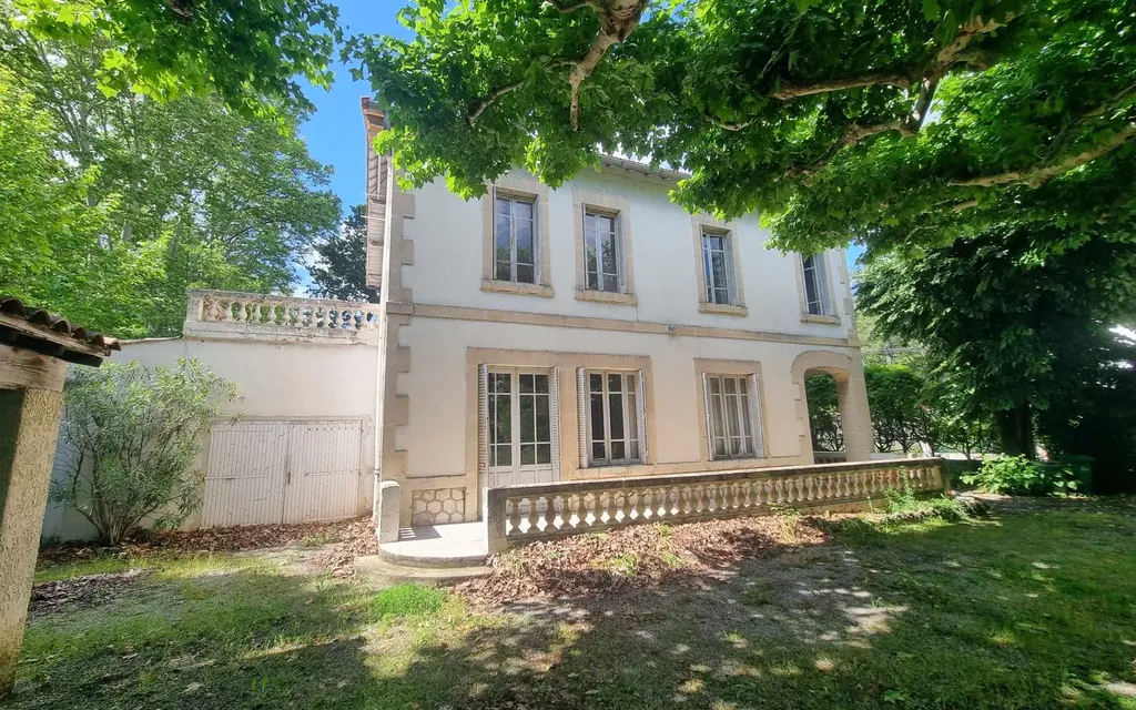 Achat maison à vendre 4 chambres 211 m² - Avignon