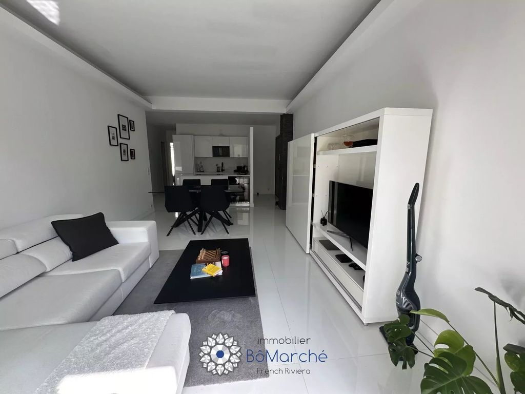 Achat appartement à vendre 3 pièces 66 m² - Nice