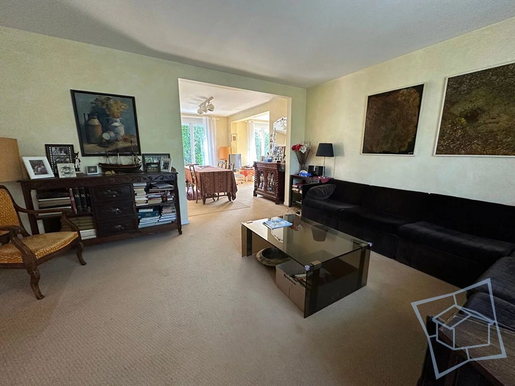 Achat maison à vendre 5 chambres 180 m² - Voisins-le-Bretonneux