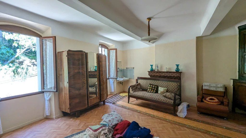 Achat maison à vendre 4 chambres 111 m² - Montfort-sur-Argens