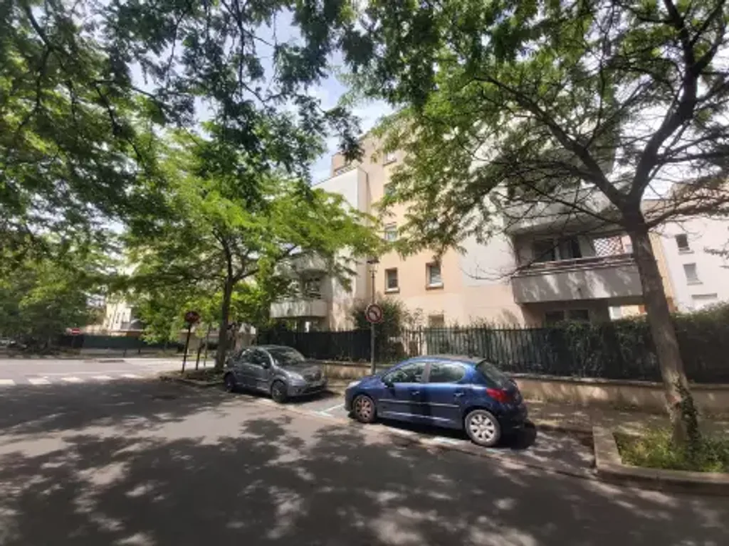 Achat appartement à vendre 3 pièces 63 m² - Chelles