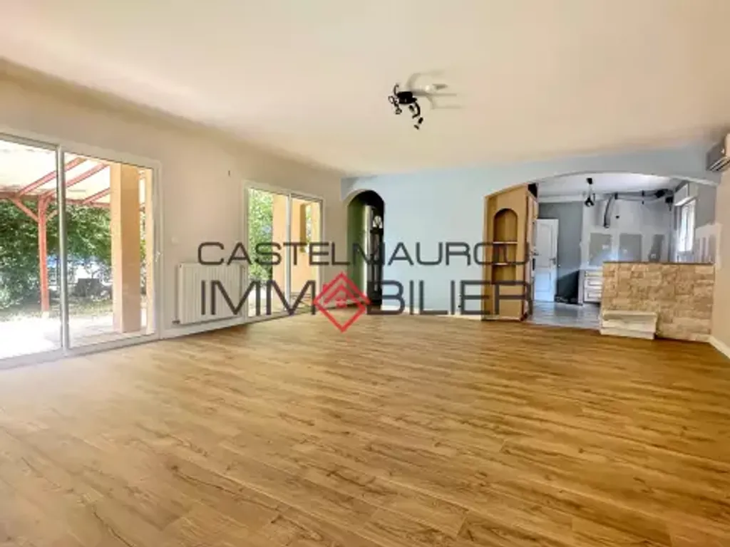 Achat maison à vendre 4 chambres 160 m² - Saint-Jean