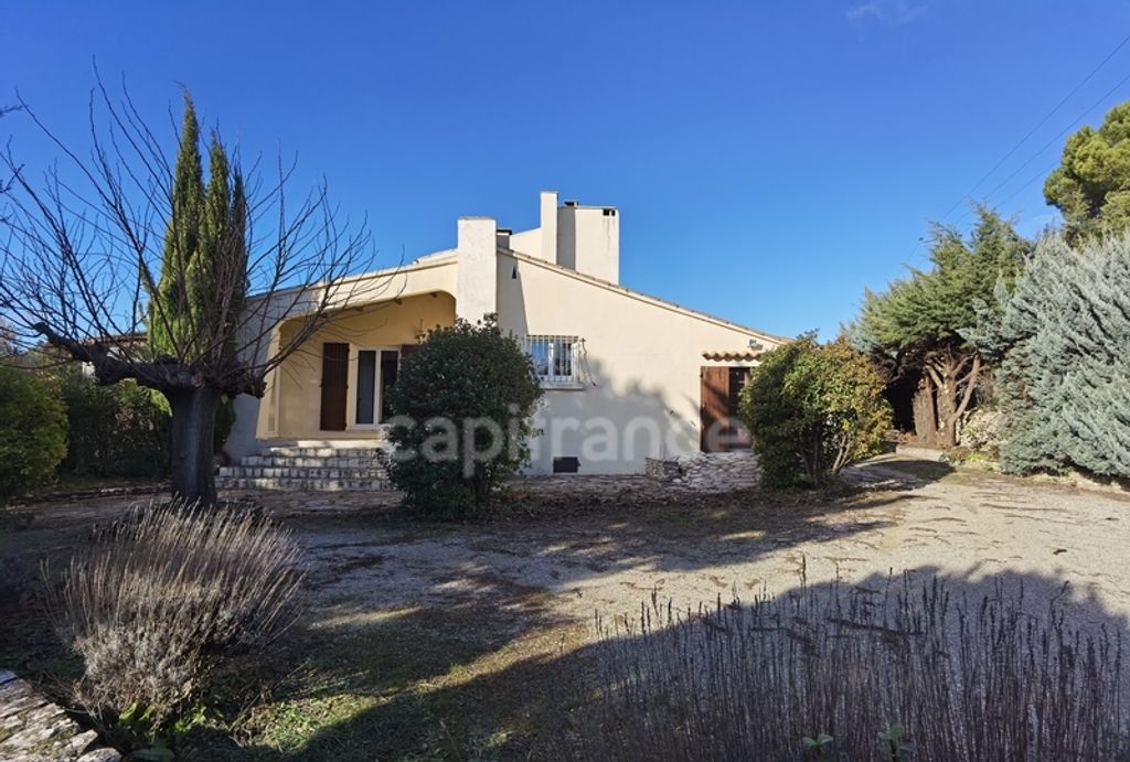 Achat maison à vendre 3 chambres 132 m² - Uzès