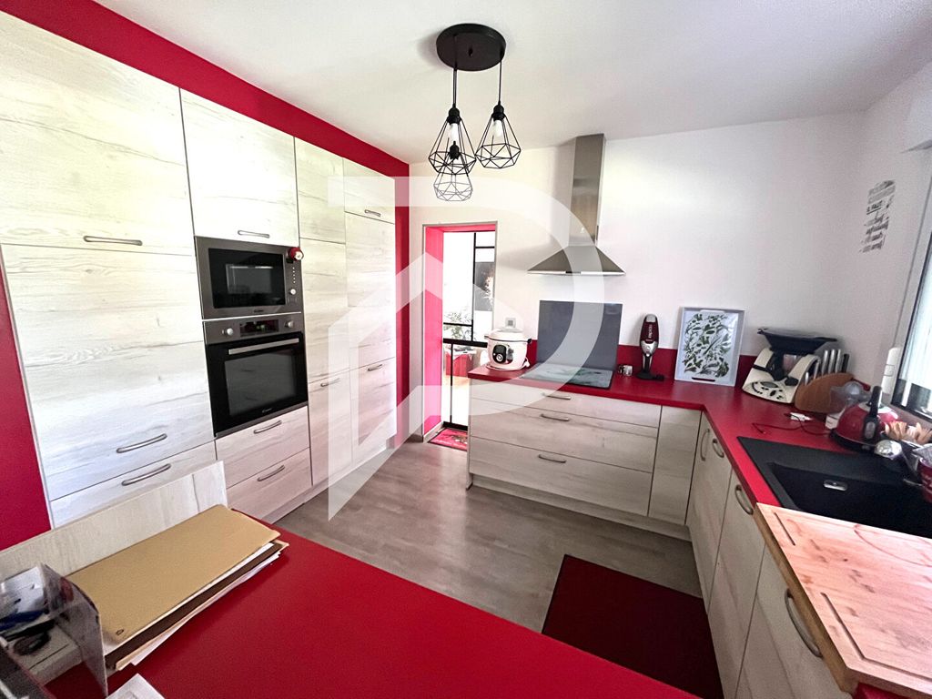 Achat maison à vendre 4 chambres 100 m² - La Chapelle-Hermier