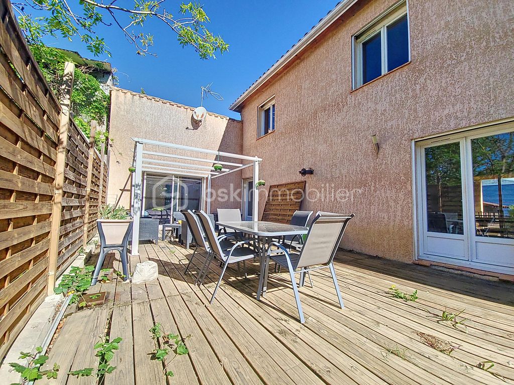 Achat maison à vendre 4 chambres 185 m² - Prades