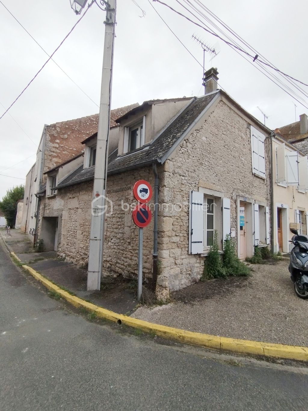 Achat maison à vendre 4 chambres 65 m² - Beaune-la-Rolande