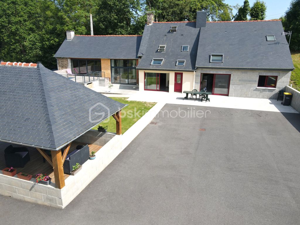 Achat maison à vendre 4 chambres 193 m² - Sens-de-Bretagne