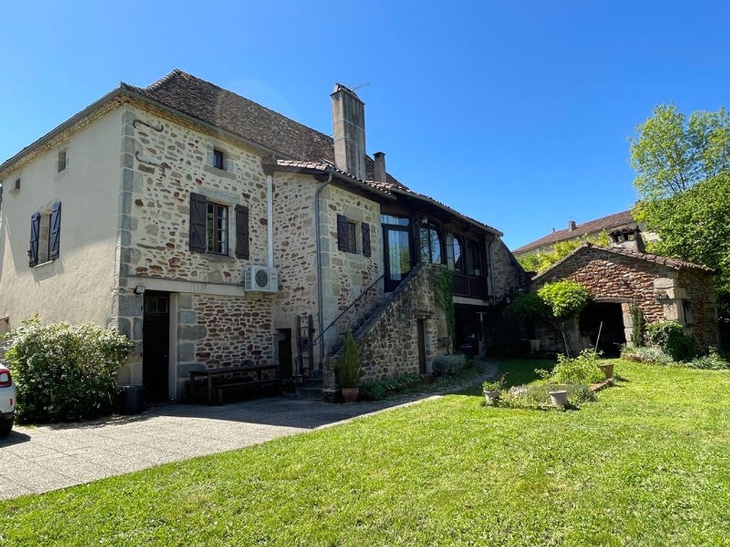 Achat maison à vendre 4 chambres 181 m² - Figeac