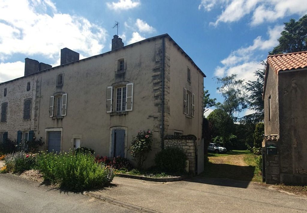 Achat maison à vendre 3 chambres 155 m² - Ceaux-en-Couhé