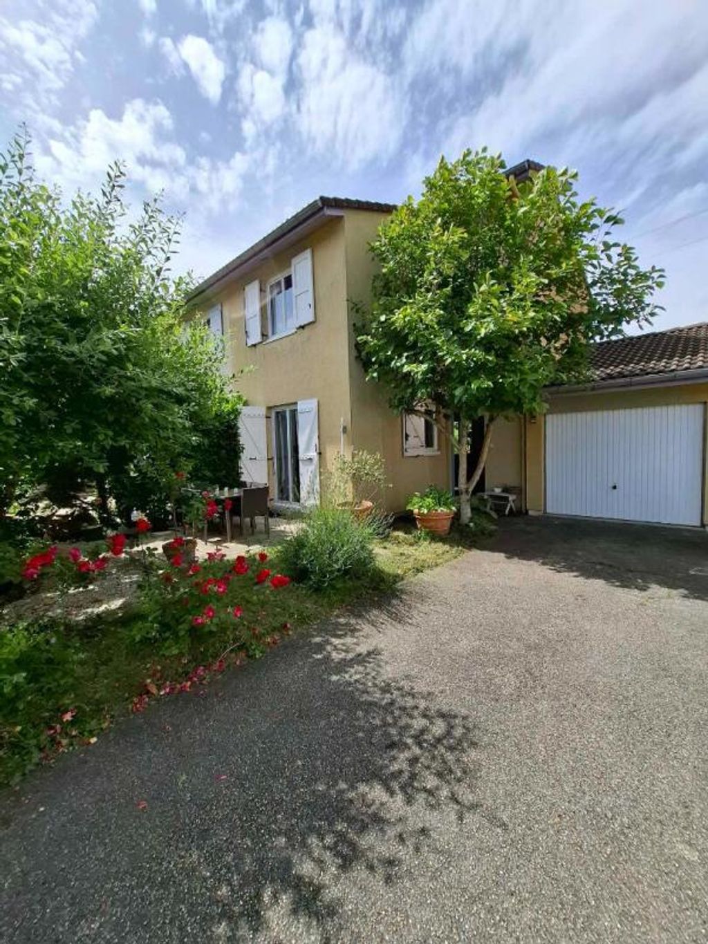 Achat maison à vendre 2 chambres 70 m² - Saint-Étienne-du-Bois