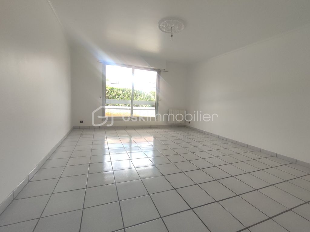 Achat appartement à vendre 2 pièces 50 m² - Pontault-Combault