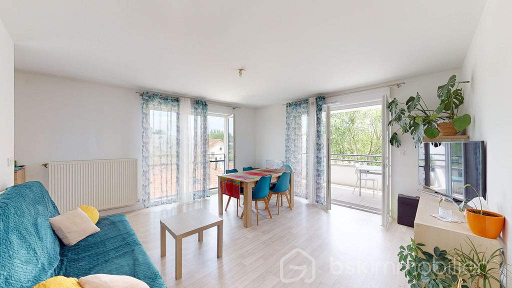 Achat appartement à vendre 2 pièces 55 m² - Neuilly-sur-Marne