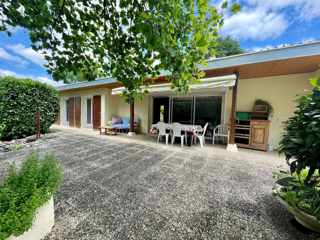 Achat maison à vendre 3 chambres 136 m² - Biarne