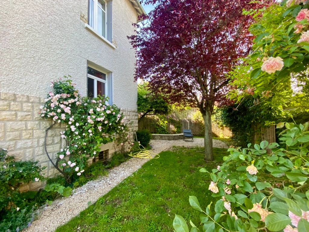 Achat maison à vendre 6 chambres 266 m² - Dijon