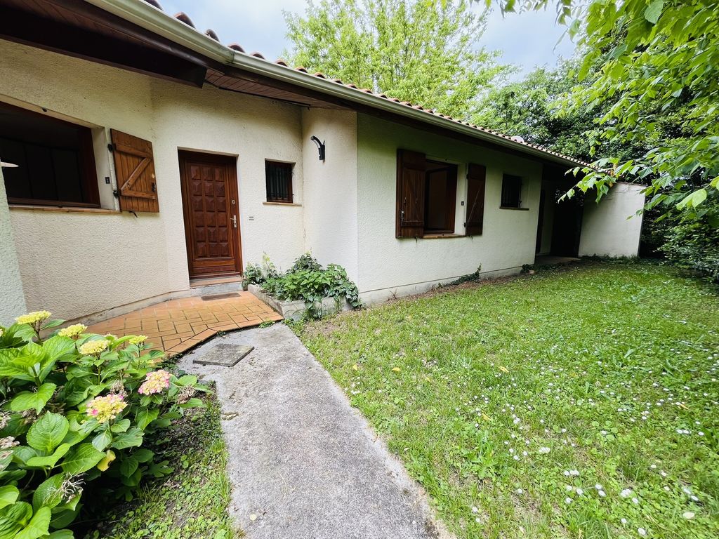 Achat maison à vendre 5 chambres 150 m² - Mérignac