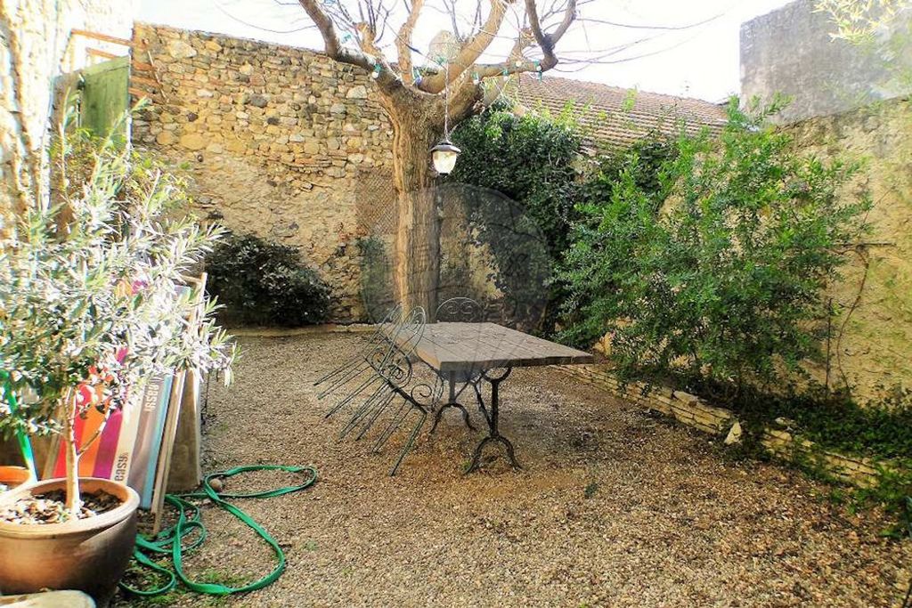 Achat maison à vendre 3 chambres 196 m² - Roujan