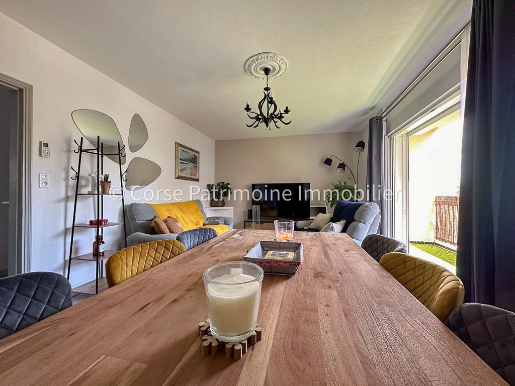 Achat appartement à vendre 5 pièces 100 m² - Lecci