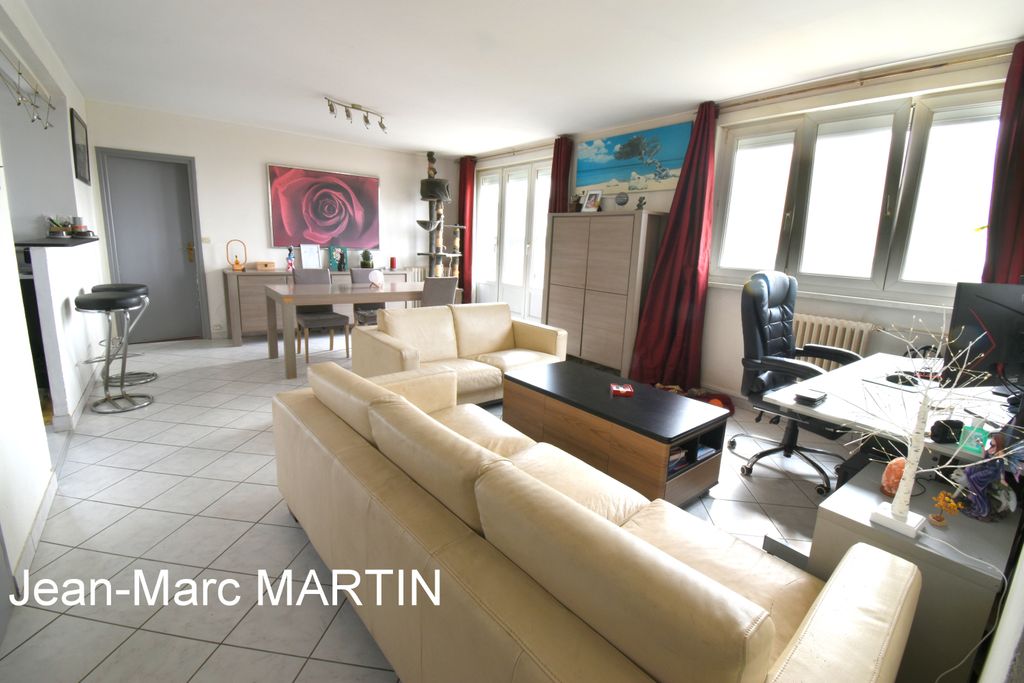 Achat appartement à vendre 3 pièces 66 m² - La Madeleine