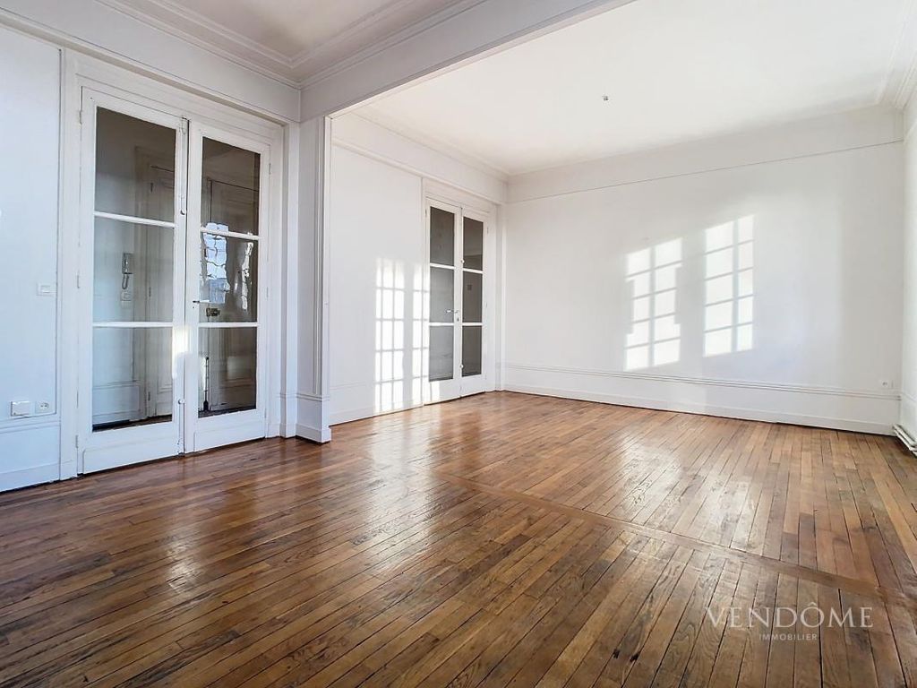 Achat appartement à vendre 3 pièces 84 m² - Lille