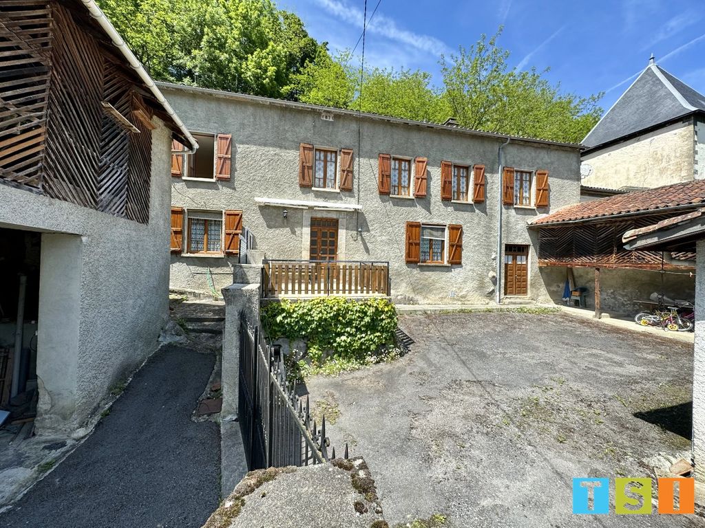 Achat maison à vendre 5 chambres 145 m² - Cazarilh