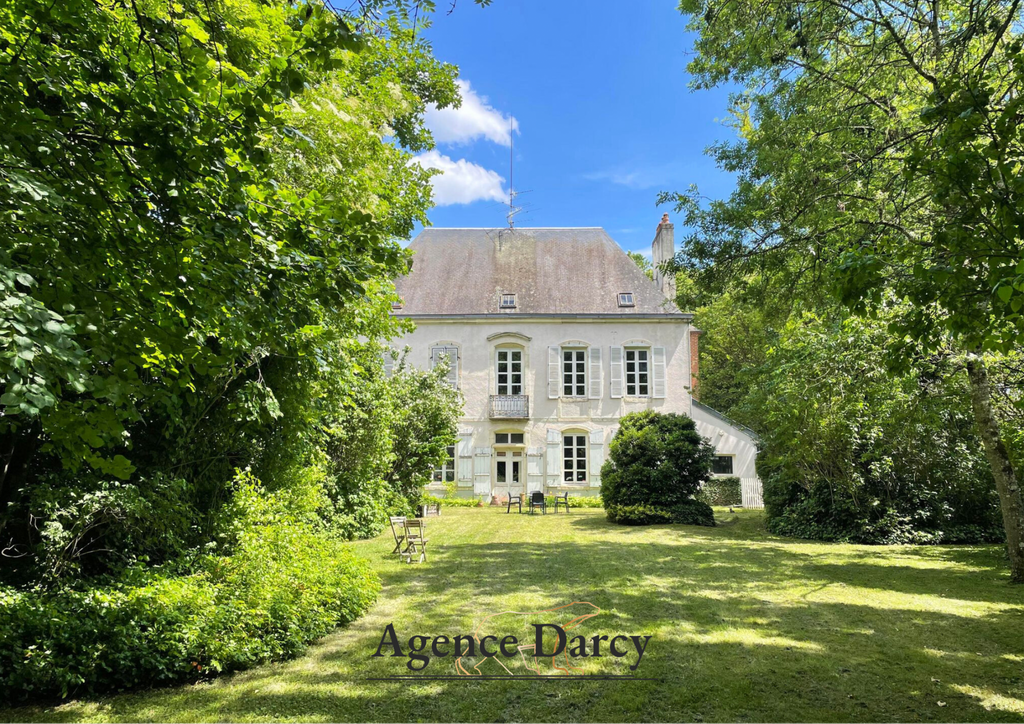 Achat maison à vendre 6 chambres 400 m² - Dijon