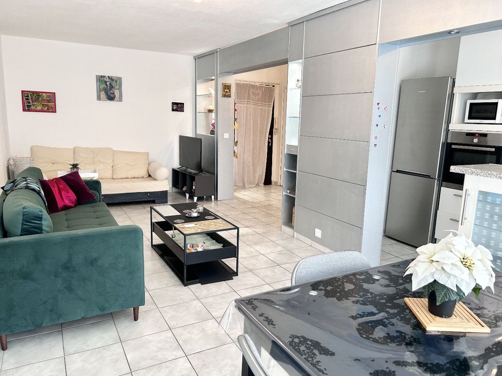 Achat appartement à vendre 2 pièces 51 m² - Sète