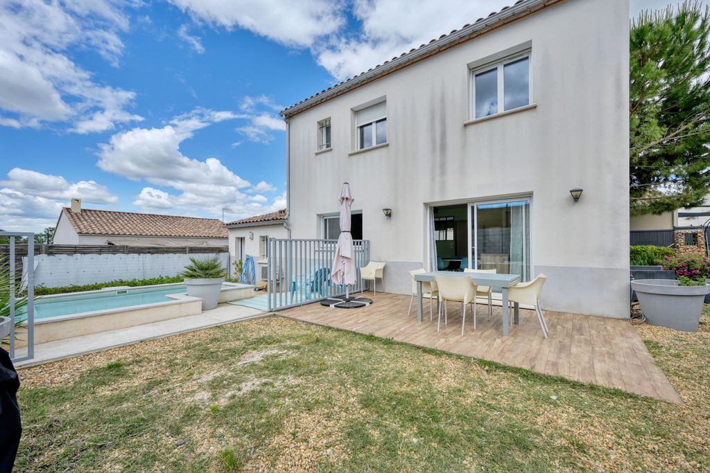 Achat maison à vendre 4 chambres 105 m² - Beauvoisin