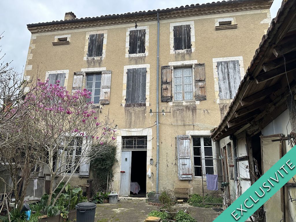 Achat maison à vendre 6 chambres 376 m² - Fleurance