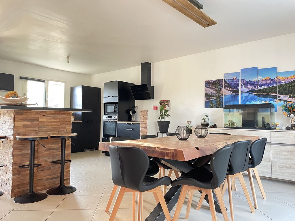 Achat maison à vendre 3 chambres 110 m² - Saint-Morillon