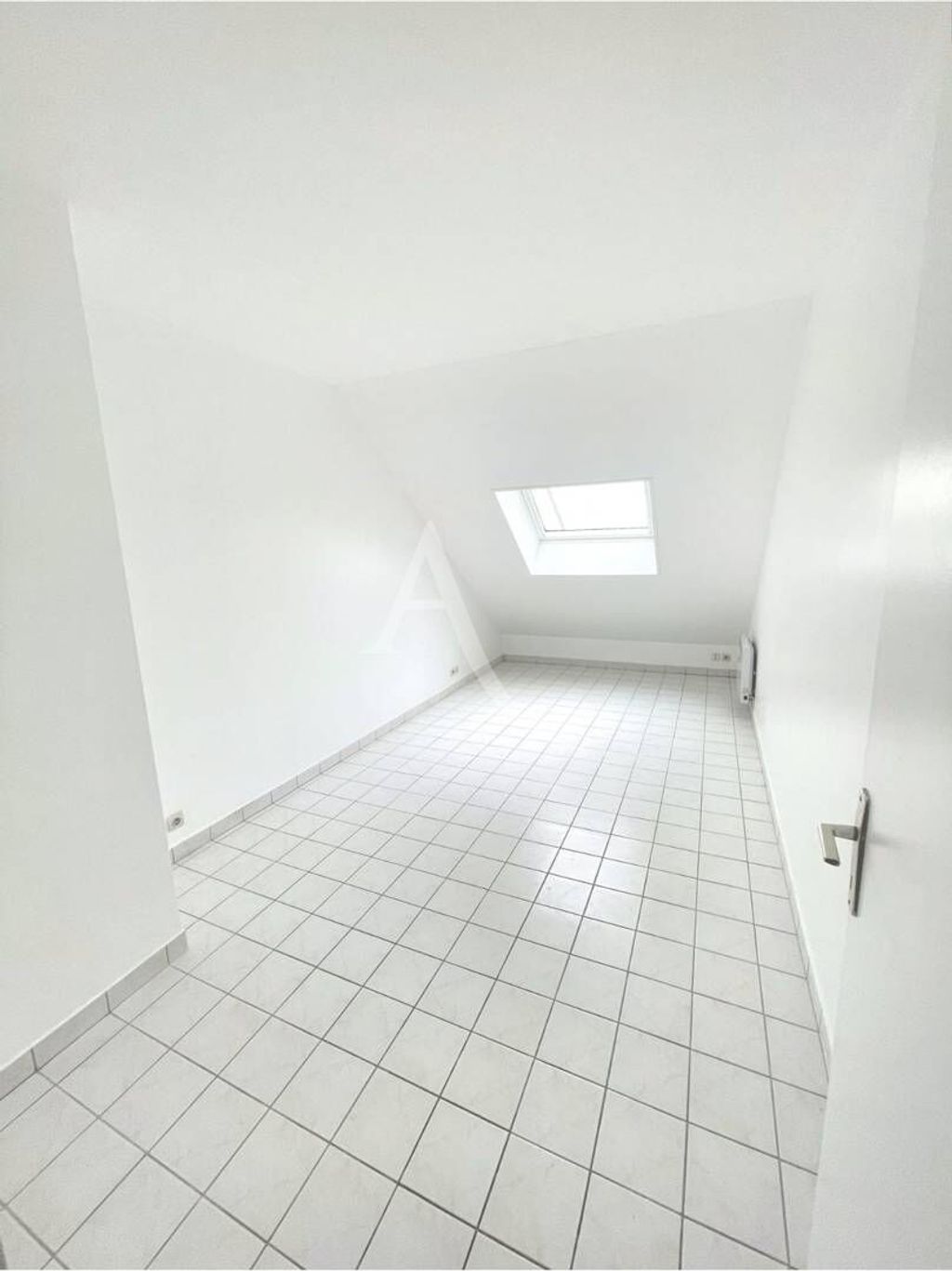 Achat appartement à vendre 2 pièces 80 m² - Pontault-Combault