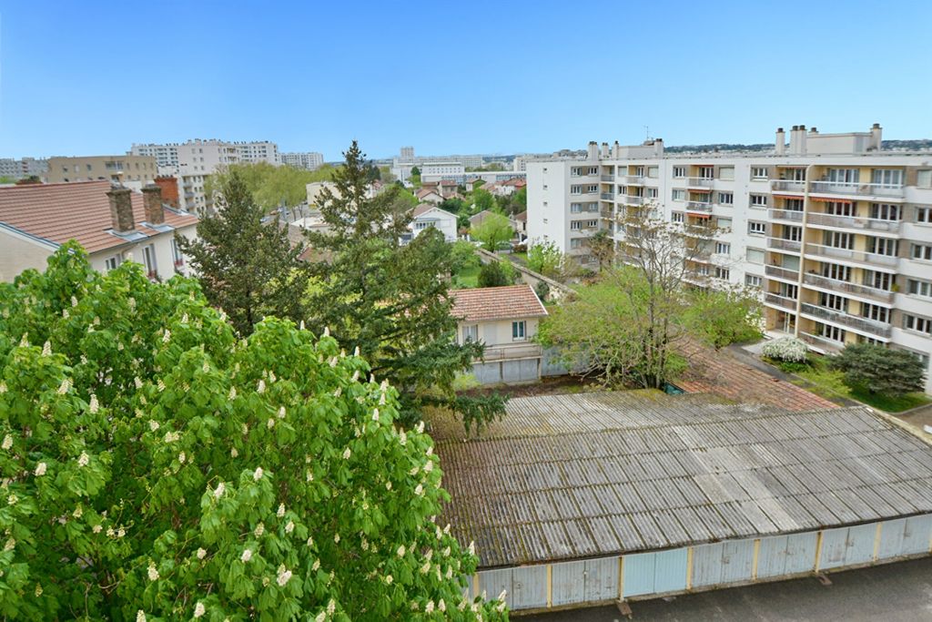 Achat appartement à vendre 4 pièces 64 m² - Lyon 8ème arrondissement