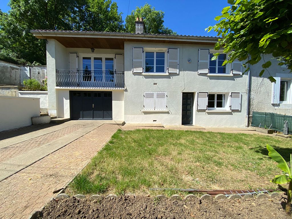 Achat maison à vendre 2 chambres 99 m² - Civray