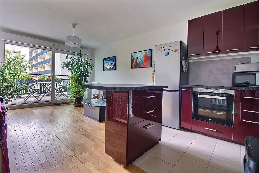 Achat appartement à vendre 3 pièces 59 m² - Colombes