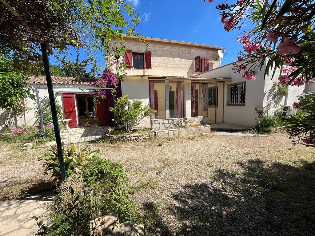 Achat maison à vendre 3 chambres 135 m² - Beaucaire