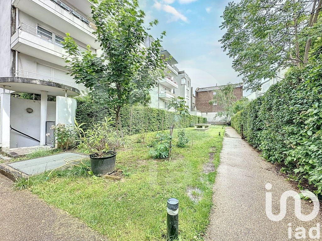 Achat appartement à vendre 2 pièces 48 m² - Saint-Ouen