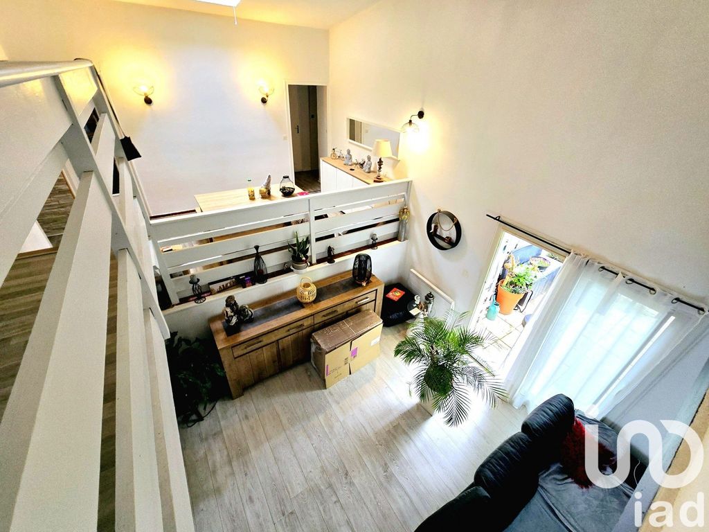 Achat maison à vendre 3 chambres 106 m² - La Tour-du-Pin