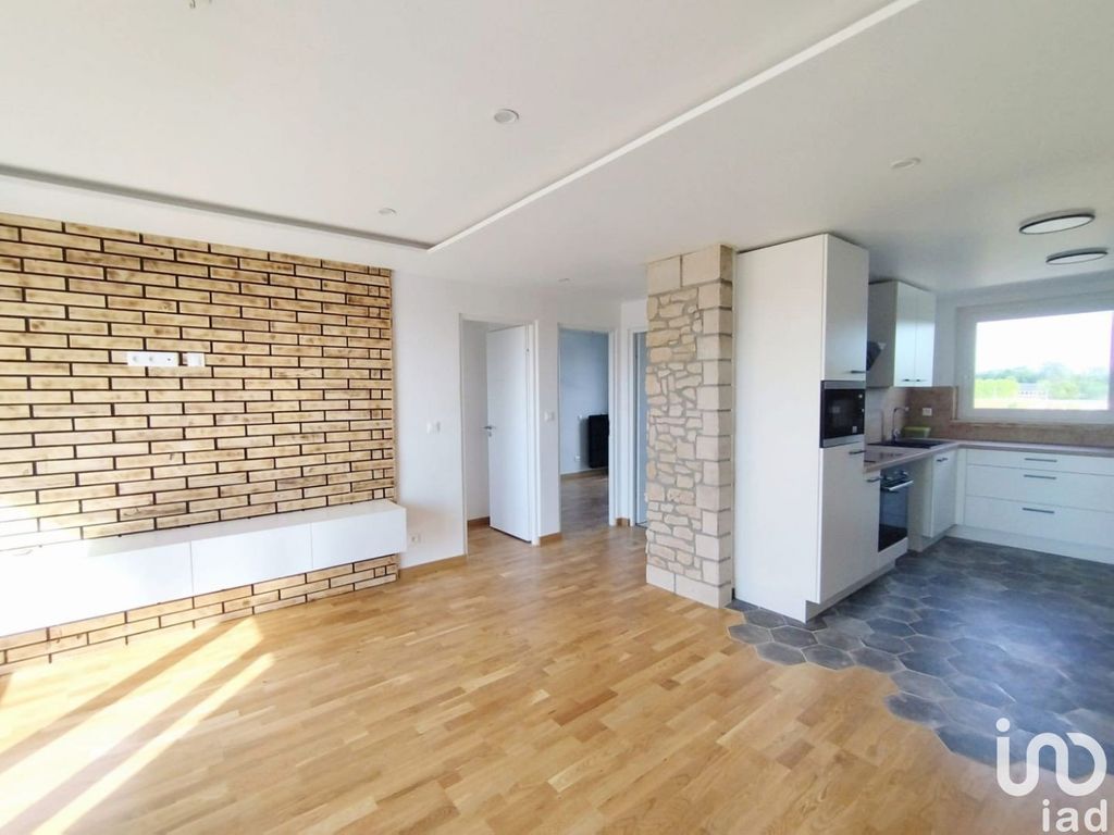 Achat appartement à vendre 5 pièces 71 m² - Compiègne