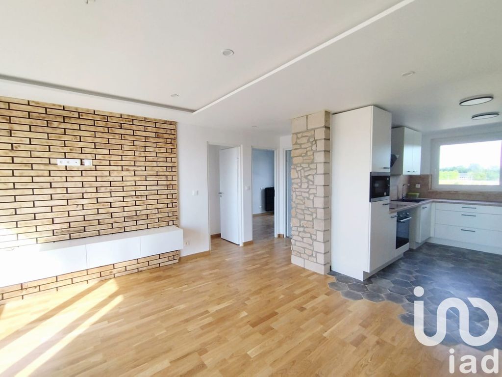 Achat appartement à vendre 5 pièces 71 m² - Compiègne