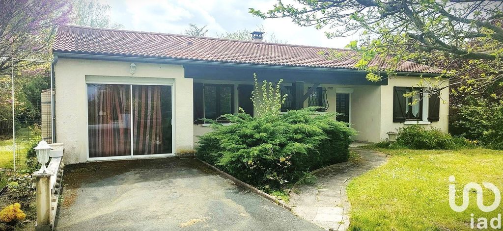 Achat maison à vendre 3 chambres 94 m² - Les Gonds