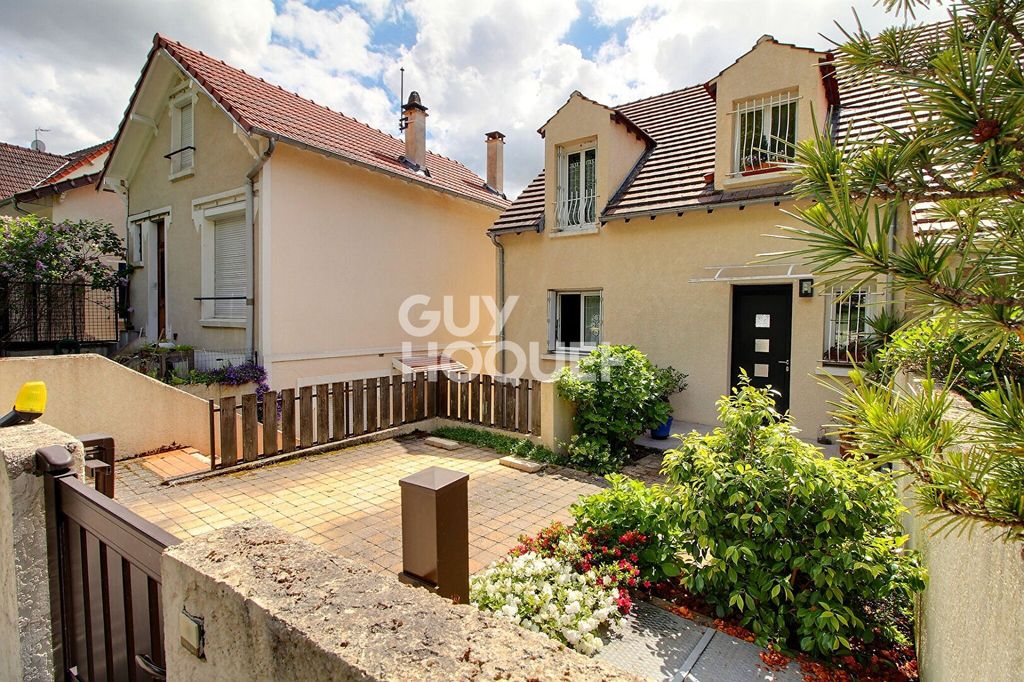 Achat maison à vendre 5 chambres 138 m² - Vélizy-Villacoublay