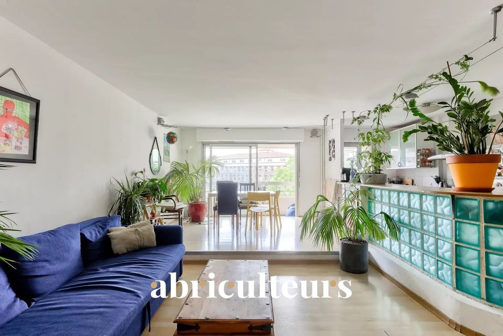 Achat appartement à vendre 4 pièces 81 m² - Paris 19ème arrondissement